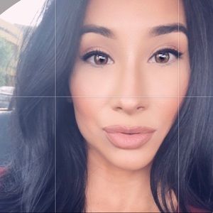 Meet your Posher, Evelyn